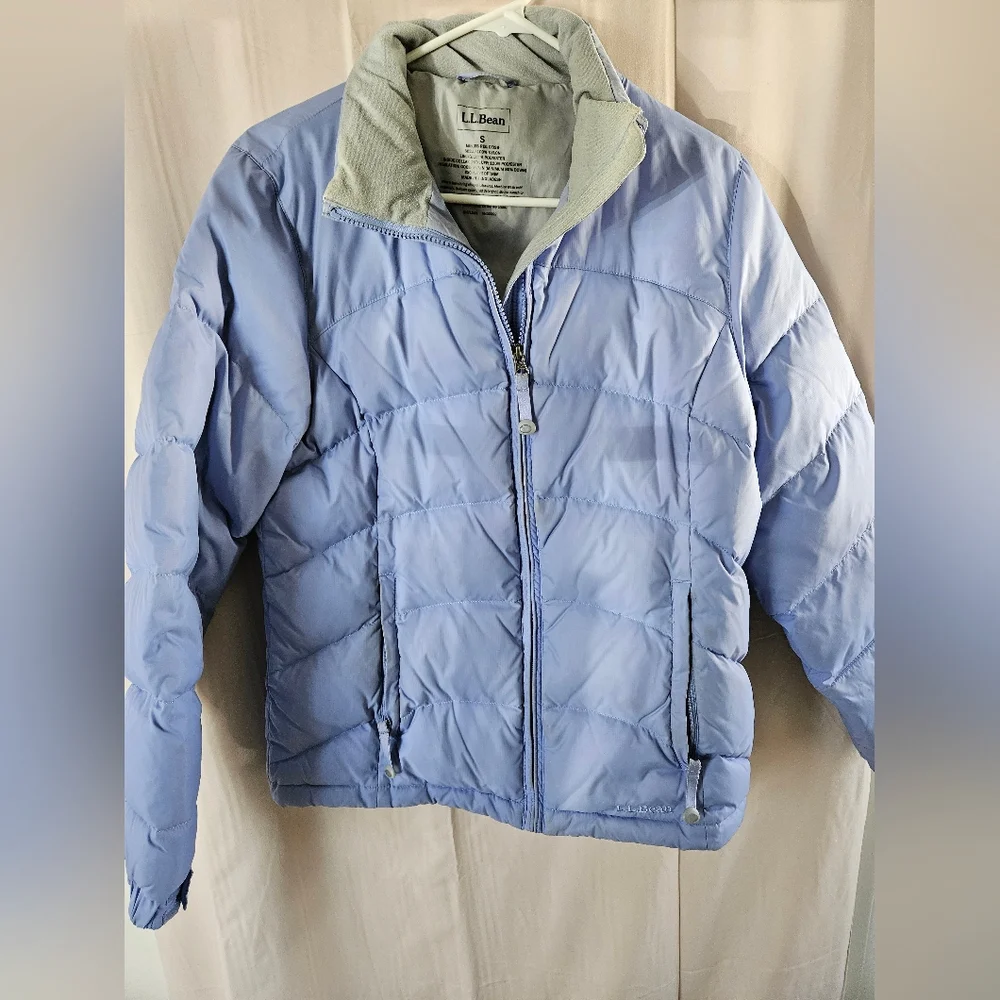 L.L. Bean Periwinkle Blue Puffer Jacket - Picture 3 of 5